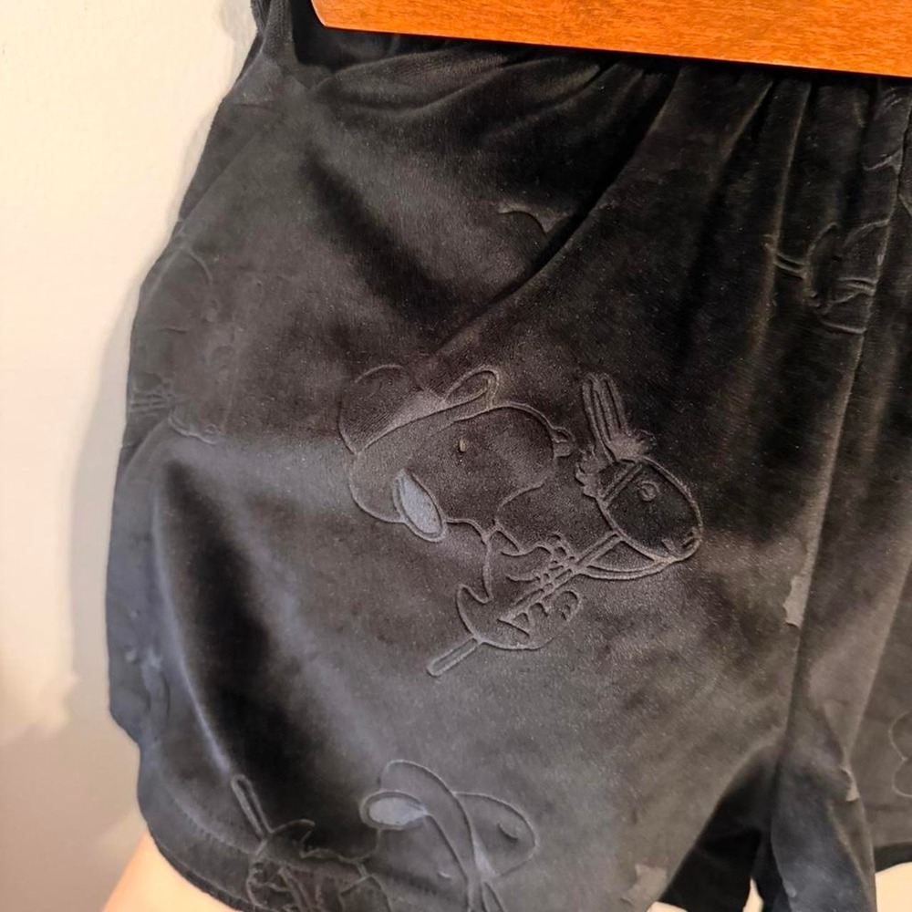 Snoopy peanuts Black velvet sleep shorts with bat embroidery